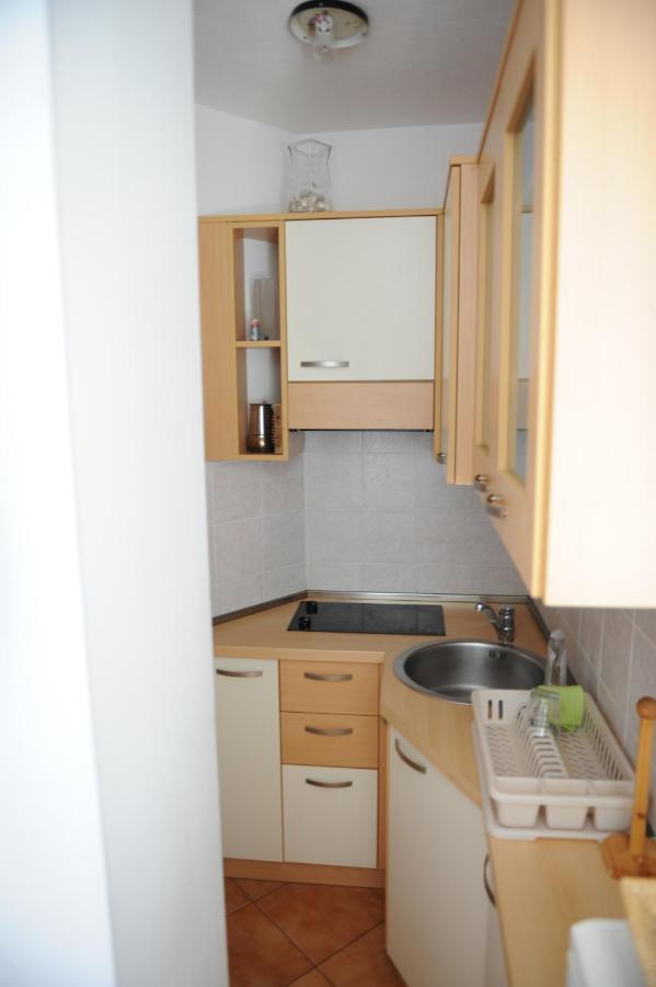 Apartma Lavela Izola Exteriör bild