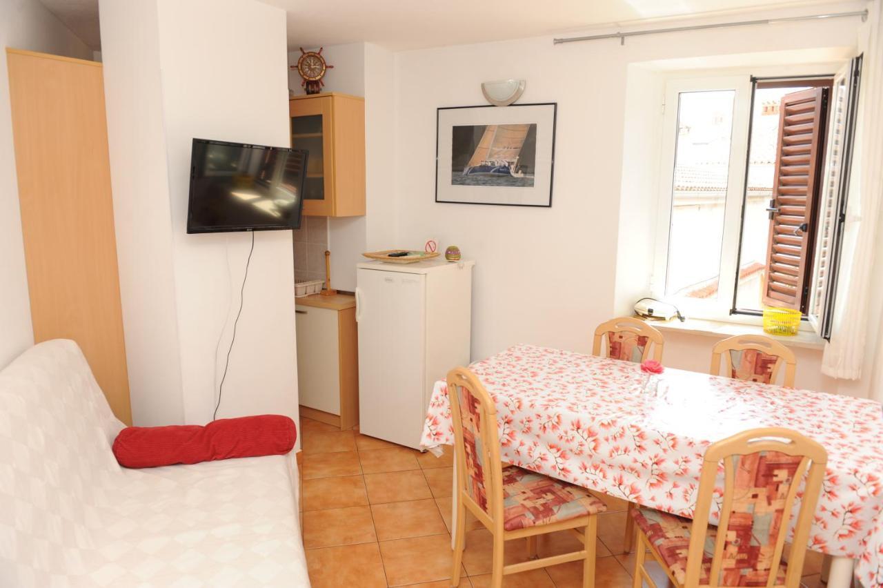 Apartma Lavela Izola Exteriör bild
