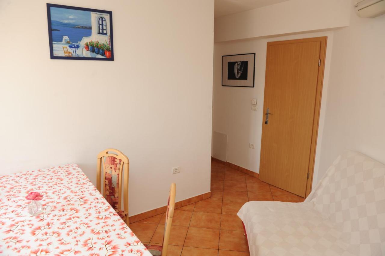 Apartma Lavela Izola Exteriör bild